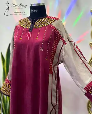 Türkmen fasonlar pombarh fasonlar Fasonlar 2025 fasonlar fason moda modalar Bezen bezen Türkmen fasonlar 2026 Türkmen fasonlar 2025 Türkmen fasonlar 2024 Türkmen fasonlar 2023 turkmenistan türkmenistan turkmen türkmen ashgabat  asgabat aşgabat balkan mary lebap dashoguz dasoguz daşoguz pombarh ponbarhat gulyupek gülýüpek stapel ştapel Gralan Çüýdeşen Abaýa Gadymy Krep Gurultaý 	Keteni Ýüpek Şifon Gipýur Lyon Welwet Atlas Kaşemir Streýç Suzana Ştapel Gülýüpek Pombarh Ýupka Gursakça Aksesuarlar Palto Penjek Okuw eşik Fata Sport eşik Uniforma Nakidka Öýme Şarf kompýuter ýaka ýaglyk Arenda köýnek 2nji el köýnek Taýyn köýnek Matalar Milli lybas milli lybaslar Toý köýnek Toý köýnekler toy koynek toy koynekler gundelik koynekler Gündelik	 
 köýnekler fata koynek Modern taze fason Eskiz koynektm turkmenkoynek türkmenkoynek fason moda moda fasonlar Iş eşik el iş	sada	ýakaly ýakasyz	keşdeli biserli	ýeňli giň nagyşly ýüregi açyk stoýka ýaka ýanly kombinasiýa 	zerli üsti aşak guşakly seçekli gysga ýeňli Gülýüpek Toý köýnek, Milli lybas el iş, keşdeli, ýakaly, ýeňli, giň, nagyşly 26-35, 35+ Goýy-gyzyl, Wizon yaz, tomus, guyz