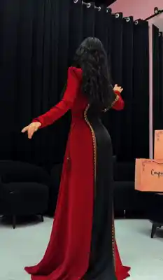 Türkmen fasonlar pombarh fasonlar Fasonlar 2025 fasonlar fason moda modalar Bezen bezen Türkmen fasonlar 2026 Türkmen fasonlar 2025 Türkmen fasonlar 2024 Türkmen fasonlar 2023 turkmenistan türkmenistan turkmen türkmen ashgabat  asgabat aşgabat balkan mary lebap dashoguz dasoguz daşoguz pombarh ponbarhat gulyupek gülýüpek stapel ştapel Gralan Çüýdeşen Abaýa Gadymy Krep Gurultaý 	Keteni Ýüpek Şifon Gipýur Lyon Welwet Atlas Kaşemir Streýç Suzana Ştapel Gülýüpek Pombarh Ýupka Gursakça Aksesuarlar Palto Penjek Okuw eşik Fata Sport eşik Uniforma Nakidka Öýme Şarf kompýuter ýaka ýaglyk Arenda köýnek 2nji el köýnek Taýyn köýnek Matalar Milli lybas milli lybaslar Toý köýnek Toý köýnekler toy koynek toy koynekler gundelik koynekler Gündelik	 
 köýnekler fata koynek Modern taze fason Eskiz koynektm turkmenkoynek türkmenkoynek fason moda moda fasonlar Iş eşik el iş	sada	ýakaly ýakasyz	keşdeli biserli	ýeňli giň nagyşly ýüregi açyk stoýka ýaka ýanly kombinasiýa 	zerli üsti aşak guşakly seçekli gysga ýeňli Ýüpek, Panbarhat (Pombarh) Toý köýnek, Modern el iş, keşdeli, ýakaly, ýeňli, kombinasiýa, stoýka ýaka 17-25, 26-35, 35+ Gara, Gyzyl  Taýyn köýnek