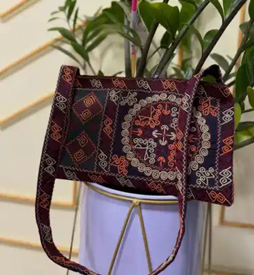 Türkmen fasonlar pombarh fasonlar Fasonlar 2025 fasonlar fason moda modalar Bezen bezen Türkmen fasonlar 2026 Türkmen fasonlar 2025 Türkmen fasonlar 2024 Türkmen fasonlar 2023 turkmenistan türkmenistan turkmen türkmen ashgabat  asgabat aşgabat balkan mary lebap dashoguz dasoguz daşoguz pombarh ponbarhat gulyupek gülýüpek stapel ştapel Gralan Çüýdeşen Abaýa Gadymy Krep Gurultaý 	Keteni Ýüpek Şifon Gipýur Lyon Welwet Atlas Kaşemir Streýç Suzana Ştapel Gülýüpek Pombarh Ýupka Gursakça Aksesuarlar Palto Penjek Okuw eşik Fata Sport eşik Uniforma Nakidka Öýme Şarf kompýuter ýaka ýaglyk Arenda köýnek 2nji el köýnek Taýyn köýnek Matalar Milli lybas milli lybaslar Toý köýnek Toý köýnekler toy koynek toy koynekler gundelik koynekler Gündelik	 
 köýnekler fata koynek Modern taze fason Eskiz koynektm turkmenkoynek türkmenkoynek fason moda moda fasonlar Iş eşik el iş	sada	ýakaly ýakasyz	keşdeli biserli	ýeňli giň nagyşly ýüregi açyk stoýka ýaka ýanly kombinasiýa 	zerli üsti aşak guşakly seçekli gysga ýeňli 