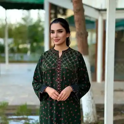 Türkmen fasonlar pombarh fasonlar Fasonlar 2025 fasonlar fason moda modalar Bezen bezen Türkmen fasonlar 2026 Türkmen fasonlar 2025 Türkmen fasonlar 2024 Türkmen fasonlar 2023 turkmenistan türkmenistan turkmen türkmen ashgabat  asgabat aşgabat balkan mary lebap dashoguz dasoguz daşoguz pombarh ponbarhat gulyupek gülýüpek stapel ştapel Gralan Çüýdeşen Abaýa Gadymy Krep Gurultaý 	Keteni Ýüpek Şifon Gipýur Lyon Welwet Atlas Kaşemir Streýç Suzana Ştapel Gülýüpek Pombarh Ýupka Gursakça Aksesuarlar Palto Penjek Okuw eşik Fata Sport eşik Uniforma Nakidka Öýme Şarf kompýuter ýaka ýaglyk Arenda köýnek 2nji el köýnek Taýyn köýnek Matalar Milli lybas milli lybaslar Toý köýnek Toý köýnekler toy koynek toy koynekler gundelik koynekler Gündelik	 
 köýnekler fata koynek Modern taze fason Eskiz koynektm turkmenkoynek türkmenkoynek fason moda moda fasonlar Iş eşik el iş	sada	ýakaly ýakasyz	keşdeli biserli	ýeňli giň nagyşly ýüregi açyk stoýka ýaka ýanly kombinasiýa 	zerli üsti aşak guşakly seçekli gysga ýeňli Ştapel Gündelik ýakaly, ýeňli, giň 17-25, 26-35 Haki, Goýy-gök, Goňur, Goýy-goňur, Goýy-ýaşyl yaz, tomus, guyz, gysh