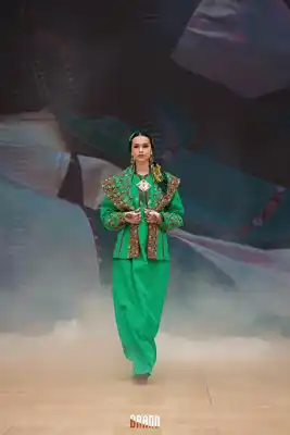 Türkmen fasonlar pombarh fasonlar Fasonlar 2025 fasonlar fason moda modalar Bezen bezen Türkmen fasonlar 2026 Türkmen fasonlar 2025 Türkmen fasonlar 2024 Türkmen fasonlar 2023 turkmenistan türkmenistan turkmen türkmen ashgabat  asgabat aşgabat balkan mary lebap dashoguz dasoguz daşoguz pombarh ponbarhat gulyupek gülýüpek stapel ştapel Gralan Çüýdeşen Abaýa Gadymy Krep Gurultaý 	Keteni Ýüpek Şifon Gipýur Lyon Welwet Atlas Kaşemir Streýç Suzana Ştapel Gülýüpek Pombarh Ýupka Gursakça Aksesuarlar Palto Penjek Okuw eşik Fata Sport eşik Uniforma Nakidka Öýme Şarf kompýuter ýaka ýaglyk Arenda köýnek 2nji el köýnek Taýyn köýnek Matalar Milli lybas milli lybaslar Toý köýnek Toý köýnekler toy koynek toy koynekler gundelik koynekler Gündelik	 
 köýnekler fata koynek Modern taze fason Eskiz koynektm turkmenkoynek türkmenkoynek fason moda moda fasonlar Iş eşik el iş	sada	ýakaly ýakasyz	keşdeli biserli	ýeňli giň nagyşly ýüregi açyk stoýka ýaka ýanly kombinasiýa 	zerli üsti aşak guşakly seçekli gysga ýeňli Modern keşdeli  Ýaşyl, Gyzyl, Goýy-ýaşyl