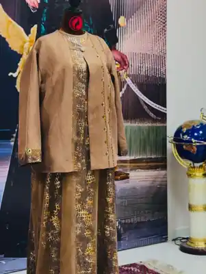 Türkmen fasonlar pombarh fasonlar Fasonlar 2025 fasonlar fason moda modalar Bezen bezen Türkmen fasonlar 2026 Türkmen fasonlar 2025 Türkmen fasonlar 2024 Türkmen fasonlar 2023 turkmenistan türkmenistan turkmen türkmen ashgabat  asgabat aşgabat balkan mary lebap dashoguz dasoguz daşoguz pombarh ponbarhat gulyupek gülýüpek stapel ştapel Gralan Çüýdeşen Abaýa Gadymy Krep Gurultaý 	Keteni Ýüpek Şifon Gipýur Lyon Welwet Atlas Kaşemir Streýç Suzana Ştapel Gülýüpek Pombarh Ýupka Gursakça Aksesuarlar Palto Penjek Okuw eşik Fata Sport eşik Uniforma Nakidka Öýme Şarf kompýuter ýaka ýaglyk Arenda köýnek 2nji el köýnek Taýyn köýnek Matalar Milli lybas milli lybaslar Toý köýnek Toý köýnekler toy koynek toy koynekler gundelik koynekler Gündelik	 
 köýnekler fata koynek Modern taze fason Eskiz koynektm turkmenkoynek türkmenkoynek fason moda moda fasonlar Iş eşik el iş	sada	ýakaly ýakasyz	keşdeli biserli	ýeňli giň nagyşly ýüregi açyk stoýka ýaka ýanly kombinasiýa 	zerli üsti aşak guşakly seçekli gysga ýeňli 