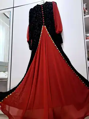 Türkmen fasonlar pombarh fasonlar Fasonlar 2025 fasonlar fason moda modalar Bezen bezen Türkmen fasonlar 2026 Türkmen fasonlar 2025 Türkmen fasonlar 2024 Türkmen fasonlar 2023 turkmenistan türkmenistan turkmen türkmen ashgabat  asgabat aşgabat balkan mary lebap dashoguz dasoguz daşoguz pombarh ponbarhat gulyupek gülýüpek stapel ştapel Gralan Çüýdeşen Abaýa Gadymy Krep Gurultaý 	Keteni Ýüpek Şifon Gipýur Lyon Welwet Atlas Kaşemir Streýç Suzana Ştapel Gülýüpek Pombarh Ýupka Gursakça Aksesuarlar Palto Penjek Okuw eşik Fata Sport eşik Uniforma Nakidka Öýme Şarf kompýuter ýaka ýaglyk Arenda köýnek 2nji el köýnek Taýyn köýnek Matalar Milli lybas milli lybaslar Toý köýnek Toý köýnekler toy koynek toy koynekler gundelik koynekler Gündelik	 
 köýnekler fata koynek Modern taze fason Eskiz koynektm turkmenkoynek türkmenkoynek fason moda moda fasonlar Iş eşik el iş	sada	ýakaly ýakasyz	keşdeli biserli	ýeňli giň nagyşly ýüregi açyk stoýka ýaka ýanly kombinasiýa 	zerli üsti aşak guşakly seçekli gysga ýeňli Şifon, Panbarhat (Pombarh) Toý köýnek el iş, ýakasyz, ýeňli, giň, kombinasiýa 17-25, 26-35 Gara, Goýy-gyzyl yaz, tomus, guyz 2nji el