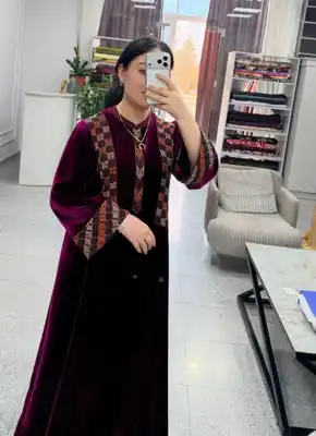 Türkmen fasonlar pombarh fasonlar Fasonlar 2025 fasonlar fason moda modalar Bezen bezen Türkmen fasonlar 2026 Türkmen fasonlar 2025 Türkmen fasonlar 2024 Türkmen fasonlar 2023 turkmenistan türkmenistan turkmen türkmen ashgabat  asgabat aşgabat balkan mary lebap dashoguz dasoguz daşoguz pombarh ponbarhat gulyupek gülýüpek stapel ştapel Gralan Çüýdeşen Abaýa Gadymy Krep Gurultaý 	Keteni Ýüpek Şifon Gipýur Lyon Welwet Atlas Kaşemir Streýç Suzana Ştapel Gülýüpek Pombarh Ýupka Gursakça Aksesuarlar Palto Penjek Okuw eşik Fata Sport eşik Uniforma Nakidka Öýme Şarf kompýuter ýaka ýaglyk Arenda köýnek 2nji el köýnek Taýyn köýnek Matalar Milli lybas milli lybaslar Toý köýnek Toý köýnekler toy koynek toy koynekler gundelik koynekler Gündelik	 
 köýnekler fata koynek Modern taze fason Eskiz koynektm turkmenkoynek türkmenkoynek fason moda moda fasonlar Iş eşik el iş	sada	ýakaly ýakasyz	keşdeli biserli	ýeňli giň nagyşly ýüregi açyk stoýka ýaka ýanly kombinasiýa 	zerli üsti aşak guşakly seçekli gysga ýeňli 