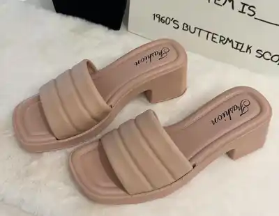 Türkmen fasonlar pombarh fasonlar Fasonlar 2025 fasonlar fason moda modalar Bezen bezen Türkmen fasonlar 2026 Türkmen fasonlar 2025 Türkmen fasonlar 2024 Türkmen fasonlar 2023 turkmenistan türkmenistan turkmen türkmen ashgabat  asgabat aşgabat balkan mary lebap dashoguz dasoguz daşoguz pombarh ponbarhat gulyupek gülýüpek stapel ştapel Gralan Çüýdeşen Abaýa Gadymy Krep Gurultaý 	Keteni Ýüpek Şifon Gipýur Lyon Welwet Atlas Kaşemir Streýç Suzana Ştapel Gülýüpek Pombarh Ýupka Gursakça Aksesuarlar Palto Penjek Okuw eşik Fata Sport eşik Uniforma Nakidka Öýme Şarf kompýuter ýaka ýaglyk Arenda köýnek 2nji el köýnek Taýyn köýnek Matalar Milli lybas milli lybaslar Toý köýnek Toý köýnekler toy koynek toy koynekler gundelik koynekler Gündelik	 
 köýnekler fata koynek Modern taze fason Eskiz koynektm turkmenkoynek türkmenkoynek fason moda moda fasonlar Iş eşik el iş	sada	ýakaly ýakasyz	keşdeli biserli	ýeňli giň nagyşly ýüregi açyk stoýka ýaka ýanly kombinasiýa 	zerli üsti aşak guşakly seçekli gysga ýeňli Gara, Ak, Gülgüne  Aýakgap