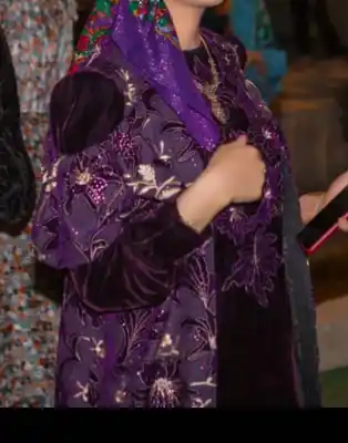 Türkmen fasonlar pombarh fasonlar Fasonlar 2025 fasonlar fason moda modalar Bezen bezen Türkmen fasonlar 2026 Türkmen fasonlar 2025 Türkmen fasonlar 2024 Türkmen fasonlar 2023 turkmenistan türkmenistan turkmen türkmen ashgabat  asgabat aşgabat balkan mary lebap dashoguz dasoguz daşoguz pombarh ponbarhat gulyupek gülýüpek stapel ştapel Gralan Çüýdeşen Abaýa Gadymy Krep Gurultaý 	Keteni Ýüpek Şifon Gipýur Lyon Welwet Atlas Kaşemir Streýç Suzana Ştapel Gülýüpek Pombarh Ýupka Gursakça Aksesuarlar Palto Penjek Okuw eşik Fata Sport eşik Uniforma Nakidka Öýme Şarf kompýuter ýaka ýaglyk Arenda köýnek 2nji el köýnek Taýyn köýnek Matalar Milli lybas milli lybaslar Toý köýnek Toý köýnekler toy koynek toy koynekler gundelik koynekler Gündelik	 
 köýnekler fata koynek Modern taze fason Eskiz koynektm turkmenkoynek türkmenkoynek fason moda moda fasonlar Iş eşik el iş	sada	ýakaly ýakasyz	keşdeli biserli	ýeňli giň nagyşly ýüregi açyk stoýka ýaka ýanly kombinasiýa 	zerli üsti aşak guşakly seçekli gysga ýeňli Abaýa, Panbarhat (Pombarh), Tulky Toý köýnek el iş, ýakasyz, ýeňli, giň, kombinasiýa, gaş 26-35 #4B2C75 yaz, tomus, guyz, gysh 2nji el