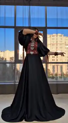 Türkmen fasonlar pombarh fasonlar Fasonlar 2025 fasonlar fason moda modalar Bezen bezen Türkmen fasonlar 2026 Türkmen fasonlar 2025 Türkmen fasonlar 2024 Türkmen fasonlar 2023 turkmenistan türkmenistan turkmen türkmen ashgabat  asgabat aşgabat balkan mary lebap dashoguz dasoguz daşoguz pombarh ponbarhat gulyupek gülýüpek stapel ştapel Gralan Çüýdeşen Abaýa Gadymy Krep Gurultaý 	Keteni Ýüpek Şifon Gipýur Lyon Welwet Atlas Kaşemir Streýç Suzana Ştapel Gülýüpek Pombarh Ýupka Gursakça Aksesuarlar Palto Penjek Okuw eşik Fata Sport eşik Uniforma Nakidka Öýme Şarf kompýuter ýaka ýaglyk Arenda köýnek 2nji el köýnek Taýyn köýnek Matalar Milli lybas milli lybaslar Toý köýnek Toý köýnekler toy koynek toy koynekler gundelik koynekler Gündelik	 
 köýnekler fata koynek Modern taze fason Eskiz koynektm turkmenkoynek türkmenkoynek fason moda moda fasonlar Iş eşik el iş	sada	ýakaly ýakasyz	keşdeli biserli	ýeňli giň nagyşly ýüregi açyk stoýka ýaka ýanly kombinasiýa 	zerli üsti aşak guşakly seçekli gysga ýeňli Keteni Toý köýnek, Modern el iş, keşdeli, ýakasyz, gysga ýeňli, giň, nagyşly 17-25, 26-35 Gara tomus, guyz Taýyn köýnek