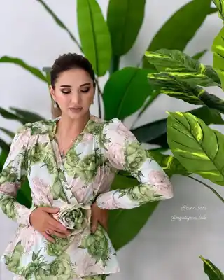 Türkmen fasonlar pombarh fasonlar Fasonlar 2025 fasonlar fason moda modalar Bezen bezen Türkmen fasonlar 2026 Türkmen fasonlar 2025 Türkmen fasonlar 2024 Türkmen fasonlar 2023 turkmenistan türkmenistan turkmen türkmen ashgabat  asgabat aşgabat balkan mary lebap dashoguz dasoguz daşoguz pombarh ponbarhat gulyupek gülýüpek stapel ştapel Gralan Çüýdeşen Abaýa Gadymy Krep Gurultaý 	Keteni Ýüpek Şifon Gipýur Lyon Welwet Atlas Kaşemir Streýç Suzana Ştapel Gülýüpek Pombarh Ýupka Gursakça Aksesuarlar Palto Penjek Okuw eşik Fata Sport eşik Uniforma Nakidka Öýme Şarf kompýuter ýaka ýaglyk Arenda köýnek 2nji el köýnek Taýyn köýnek Matalar Milli lybas milli lybaslar Toý köýnek Toý köýnekler toy koynek toy koynekler gundelik koynekler Gündelik	 
 köýnekler fata koynek Modern taze fason Eskiz koynektm turkmenkoynek türkmenkoynek fason moda moda fasonlar Iş eşik el iş	sada	ýakaly ýakasyz	keşdeli biserli	ýeňli giň nagyşly ýüregi açyk stoýka ýaka ýanly kombinasiýa 	zerli üsti aşak guşakly seçekli gysga ýeňli Lyon Gündelik el iş, ýakasyz, ýüregi açyk, üsti aşak 17-25, 26-35 Haki, Ak tomus