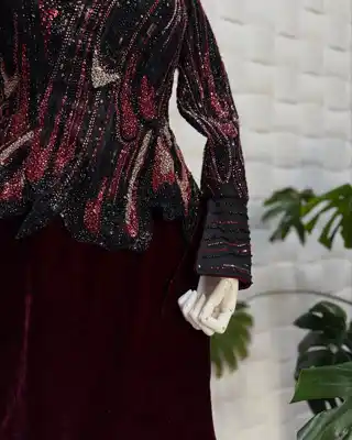 Türkmen fasonlar pombarh fasonlar Fasonlar 2025 fasonlar fason moda modalar Bezen bezen Türkmen fasonlar 2026 Türkmen fasonlar 2025 Türkmen fasonlar 2024 Türkmen fasonlar 2023 turkmenistan türkmenistan turkmen türkmen ashgabat  asgabat aşgabat balkan mary lebap dashoguz dasoguz daşoguz pombarh ponbarhat gulyupek gülýüpek stapel ştapel Gralan Çüýdeşen Abaýa Gadymy Krep Gurultaý 	Keteni Ýüpek Şifon Gipýur Lyon Welwet Atlas Kaşemir Streýç Suzana Ştapel Gülýüpek Pombarh Ýupka Gursakça Aksesuarlar Palto Penjek Okuw eşik Fata Sport eşik Uniforma Nakidka Öýme Şarf kompýuter ýaka ýaglyk Arenda köýnek 2nji el köýnek Taýyn köýnek Matalar Milli lybas milli lybaslar Toý köýnek Toý köýnekler toy koynek toy koynekler gundelik koynekler Gündelik	 
 köýnekler fata koynek Modern taze fason Eskiz koynektm turkmenkoynek türkmenkoynek fason moda moda fasonlar Iş eşik el iş	sada	ýakaly ýakasyz	keşdeli biserli	ýeňli giň nagyşly ýüregi açyk stoýka ýaka ýanly kombinasiýa 	zerli üsti aşak guşakly seçekli gysga ýeňli Panbarhat (Pombarh), Şifon, Ýüpek, Şantu Toý köýnek el iş, ýakasyz, biserli, ýeňli, kombinasiýa, zerli 17-25, 26-35, 35+ Goýy-gyzyl yaz, tomus