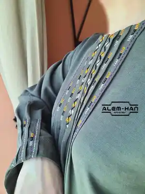 Türkmen fasonlar pombarh fasonlar Fasonlar 2025 fasonlar fason moda modalar Bezen bezen Türkmen fasonlar 2026 Türkmen fasonlar 2025 Türkmen fasonlar 2024 Türkmen fasonlar 2023 turkmenistan türkmenistan turkmen türkmen ashgabat  asgabat aşgabat balkan mary lebap dashoguz dasoguz daşoguz pombarh ponbarhat gulyupek gülýüpek stapel ştapel Gralan Çüýdeşen Abaýa Gadymy Krep Gurultaý 	Keteni Ýüpek Şifon Gipýur Lyon Welwet Atlas Kaşemir Streýç Suzana Ştapel Gülýüpek Pombarh Ýupka Gursakça Aksesuarlar Palto Penjek Okuw eşik Fata Sport eşik Uniforma Nakidka Öýme Şarf kompýuter ýaka ýaglyk Arenda köýnek 2nji el köýnek Taýyn köýnek Matalar Milli lybas milli lybaslar Toý köýnek Toý köýnekler toy koynek toy koynekler gundelik koynekler Gündelik	 
 köýnekler fata koynek Modern taze fason Eskiz koynektm turkmenkoynek türkmenkoynek fason moda moda fasonlar Iş eşik el iş	sada	ýakaly ýakasyz	keşdeli biserli	ýeňli giň nagyşly ýüregi açyk stoýka ýaka ýanly kombinasiýa 	zerli üsti aşak guşakly seçekli gysga ýeňli 