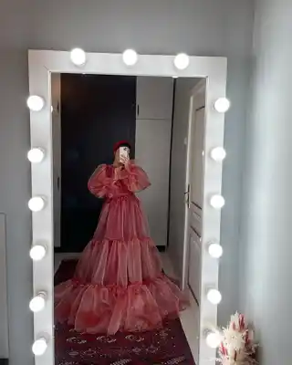 Türkmen fasonlar pombarh fasonlar Fasonlar 2025 fasonlar fason moda modalar Bezen bezen Türkmen fasonlar 2026 Türkmen fasonlar 2025 Türkmen fasonlar 2024 Türkmen fasonlar 2023 turkmenistan türkmenistan turkmen türkmen ashgabat  asgabat aşgabat balkan mary lebap dashoguz dasoguz daşoguz pombarh ponbarhat gulyupek gülýüpek stapel ştapel Gralan Çüýdeşen Abaýa Gadymy Krep Gurultaý 	Keteni Ýüpek Şifon Gipýur Lyon Welwet Atlas Kaşemir Streýç Suzana Ştapel Gülýüpek Pombarh Ýupka Gursakça Aksesuarlar Palto Penjek Okuw eşik Fata Sport eşik Uniforma Nakidka Öýme Şarf kompýuter ýaka ýaglyk Arenda köýnek 2nji el köýnek Taýyn köýnek Matalar Milli lybas milli lybaslar Toý köýnek Toý köýnekler toy koynek toy koynekler gundelik koynekler Gündelik	 
 köýnekler fata koynek Modern taze fason Eskiz koynektm turkmenkoynek türkmenkoynek fason moda moda fasonlar Iş eşik el iş	sada	ýakaly ýakasyz	keşdeli biserli	ýeňli giň nagyşly ýüregi açyk stoýka ýaka ýanly kombinasiýa 	zerli üsti aşak guşakly seçekli gysga ýeňli Şifon Toý köýnek, Modern ýakasyz, ýeňli 26-35, 35+ Gülgüne, Gyzyl  Taýyn köýnek