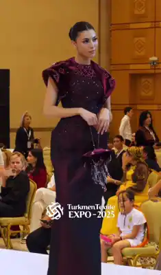 Türkmen fasonlar pombarh fasonlar Fasonlar 2025 fasonlar fason moda modalar Bezen bezen Türkmen fasonlar 2026 Türkmen fasonlar 2025 Türkmen fasonlar 2024 Türkmen fasonlar 2023 turkmenistan türkmenistan turkmen türkmen ashgabat  asgabat aşgabat balkan mary lebap dashoguz dasoguz daşoguz pombarh ponbarhat gulyupek gülýüpek stapel ştapel Gralan Çüýdeşen Abaýa Gadymy Krep Gurultaý 	Keteni Ýüpek Şifon Gipýur Lyon Welwet Atlas Kaşemir Streýç Suzana Ştapel Gülýüpek Pombarh Ýupka Gursakça Aksesuarlar Palto Penjek Okuw eşik Fata Sport eşik Uniforma Nakidka Öýme Şarf kompýuter ýaka ýaglyk Arenda köýnek 2nji el köýnek Taýyn köýnek Matalar Milli lybas milli lybaslar Toý köýnek Toý köýnekler toy koynek toy koynekler gundelik koynekler Gündelik	 
 köýnekler fata koynek Modern taze fason Eskiz koynektm turkmenkoynek türkmenkoynek fason moda moda fasonlar Iş eşik el iş	sada	ýakaly ýakasyz	keşdeli biserli	ýeňli giň nagyşly ýüregi açyk stoýka ýaka ýanly kombinasiýa 	zerli üsti aşak guşakly seçekli gysga ýeňli Panbarhat (Pombarh) Modern TürkmenTextile Expo 2025 26-35 Goýy-gyzyl yaz, guyz