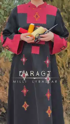 Türkmen fasonlar pombarh fasonlar Fasonlar 2025 fasonlar fason moda modalar Bezen bezen Türkmen fasonlar 2026 Türkmen fasonlar 2025 Türkmen fasonlar 2024 Türkmen fasonlar 2023 turkmenistan türkmenistan turkmen türkmen ashgabat  asgabat aşgabat balkan mary lebap dashoguz dasoguz daşoguz pombarh ponbarhat gulyupek gülýüpek stapel ştapel Gralan Çüýdeşen Abaýa Gadymy Krep Gurultaý 	Keteni Ýüpek Şifon Gipýur Lyon Welwet Atlas Kaşemir Streýç Suzana Ştapel Gülýüpek Pombarh Ýupka Gursakça Aksesuarlar Palto Penjek Okuw eşik Fata Sport eşik Uniforma Nakidka Öýme Şarf kompýuter ýaka ýaglyk Arenda köýnek 2nji el köýnek Taýyn köýnek Matalar Milli lybas milli lybaslar Toý köýnek Toý köýnekler toy koynek toy koynekler gundelik koynekler Gündelik	 
 köýnekler fata koynek Modern taze fason Eskiz koynektm turkmenkoynek türkmenkoynek fason moda moda fasonlar Iş eşik el iş	sada	ýakaly ýakasyz	keşdeli biserli	ýeňli giň nagyşly ýüregi açyk stoýka ýaka ýanly kombinasiýa 	zerli üsti aşak guşakly seçekli gysga ýeňli Gülýüpek Toý köýnek, Milli lybas el iş, keşdeli, ýakaly, ýeňli, giň 26-35, 35+ Çal