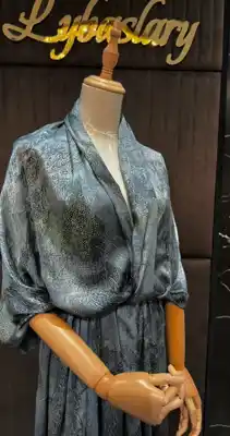 Türkmen fasonlar pombarh fasonlar Fasonlar 2025 fasonlar fason moda modalar Bezen bezen Türkmen fasonlar 2026 Türkmen fasonlar 2025 Türkmen fasonlar 2024 Türkmen fasonlar 2023 turkmenistan türkmenistan turkmen türkmen ashgabat  asgabat aşgabat balkan mary lebap dashoguz dasoguz daşoguz pombarh ponbarhat gulyupek gülýüpek stapel ştapel Gralan Çüýdeşen Abaýa Gadymy Krep Gurultaý 	Keteni Ýüpek Şifon Gipýur Lyon Welwet Atlas Kaşemir Streýç Suzana Ştapel Gülýüpek Pombarh Ýupka Gursakça Aksesuarlar Palto Penjek Okuw eşik Fata Sport eşik Uniforma Nakidka Öýme Şarf kompýuter ýaka ýaglyk Arenda köýnek 2nji el köýnek Taýyn köýnek Matalar Milli lybas milli lybaslar Toý köýnek Toý köýnekler toy koynek toy koynekler gundelik koynekler Gündelik	 
 köýnekler fata koynek Modern taze fason Eskiz koynektm turkmenkoynek türkmenkoynek fason moda moda fasonlar Iş eşik el iş	sada	ýakaly ýakasyz	keşdeli biserli	ýeňli giň nagyşly ýüregi açyk stoýka ýaka ýanly kombinasiýa 	zerli üsti aşak guşakly seçekli gysga ýeňli Şifon, Şantu Toý köýnek, Modern, Gündelik sada, ýakasyz, ýüregi açyk, gysga ýeňli 17-25, 26-35 Haki, Çal, Benewşe, Gyzyl, Mämişi, Goňur, Sary yaz, tomus, guyz