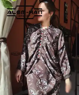 Türkmen fasonlar pombarh fasonlar Fasonlar 2025 fasonlar fason moda modalar Bezen bezen Türkmen fasonlar 2026 Türkmen fasonlar 2025 Türkmen fasonlar 2024 Türkmen fasonlar 2023 turkmenistan türkmenistan turkmen türkmen ashgabat  asgabat aşgabat balkan mary lebap dashoguz dasoguz daşoguz pombarh ponbarhat gulyupek gülýüpek stapel ştapel Gralan Çüýdeşen Abaýa Gadymy Krep Gurultaý 	Keteni Ýüpek Şifon Gipýur Lyon Welwet Atlas Kaşemir Streýç Suzana Ştapel Gülýüpek Pombarh Ýupka Gursakça Aksesuarlar Palto Penjek Okuw eşik Fata Sport eşik Uniforma Nakidka Öýme Şarf kompýuter ýaka ýaglyk Arenda köýnek 2nji el köýnek Taýyn köýnek Matalar Milli lybas milli lybaslar Toý köýnek Toý köýnekler toy koynek toy koynekler gundelik koynekler Gündelik	 
 köýnekler fata koynek Modern taze fason Eskiz koynektm turkmenkoynek türkmenkoynek fason moda moda fasonlar Iş eşik el iş	sada	ýakaly ýakasyz	keşdeli biserli	ýeňli giň nagyşly ýüregi açyk stoýka ýaka ýanly kombinasiýa 	zerli üsti aşak guşakly seçekli gysga ýeňli 