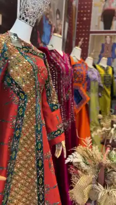 Türkmen fasonlar pombarh fasonlar Fasonlar 2025 fasonlar fason moda modalar Bezen bezen Türkmen fasonlar 2026 Türkmen fasonlar 2025 Türkmen fasonlar 2024 Türkmen fasonlar 2023 turkmenistan türkmenistan turkmen türkmen ashgabat  asgabat aşgabat balkan mary lebap dashoguz dasoguz daşoguz pombarh ponbarhat gulyupek gülýüpek stapel ştapel Gralan Çüýdeşen Abaýa Gadymy Krep Gurultaý 	Keteni Ýüpek Şifon Gipýur Lyon Welwet Atlas Kaşemir Streýç Suzana Ştapel Gülýüpek Pombarh Ýupka Gursakça Aksesuarlar Palto Penjek Okuw eşik Fata Sport eşik Uniforma Nakidka Öýme Şarf kompýuter ýaka ýaglyk Arenda köýnek 2nji el köýnek Taýyn köýnek Matalar Milli lybas milli lybaslar Toý köýnek Toý köýnekler toy koynek toy koynekler gundelik koynekler Gündelik	 
 köýnekler fata koynek Modern taze fason Eskiz koynektm turkmenkoynek türkmenkoynek fason moda moda fasonlar Iş eşik el iş	sada	ýakaly ýakasyz	keşdeli biserli	ýeňli giň nagyşly ýüregi açyk stoýka ýaka ýanly kombinasiýa 	zerli üsti aşak guşakly seçekli gysga ýeňli Keteni, Şantu Toý köýnek TürkmenTextile Expo 2025 26-35 Haki, Goýy-gyzyl, Ýaşyl, Gyzyl, Mämişi yaz, guyz