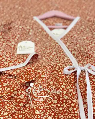 Türkmen fasonlar pombarh fasonlar Fasonlar 2025 fasonlar fason moda modalar Bezen bezen Türkmen fasonlar 2026 Türkmen fasonlar 2025 Türkmen fasonlar 2024 Türkmen fasonlar 2023 turkmenistan türkmenistan turkmen türkmen ashgabat  asgabat aşgabat balkan mary lebap dashoguz dasoguz daşoguz pombarh ponbarhat gulyupek gülýüpek stapel ştapel Gralan Çüýdeşen Abaýa Gadymy Krep Gurultaý 	Keteni Ýüpek Şifon Gipýur Lyon Welwet Atlas Kaşemir Streýç Suzana Ştapel Gülýüpek Pombarh Ýupka Gursakça Aksesuarlar Palto Penjek Okuw eşik Fata Sport eşik Uniforma Nakidka Öýme Şarf kompýuter ýaka ýaglyk Arenda köýnek 2nji el köýnek Taýyn köýnek Matalar Milli lybas milli lybaslar Toý köýnek Toý köýnekler toy koynek toy koynekler gundelik koynekler Gündelik	 
 köýnekler fata koynek Modern taze fason Eskiz koynektm turkmenkoynek türkmenkoynek fason moda moda fasonlar Iş eşik el iş	sada	ýakaly ýakasyz	keşdeli biserli	ýeňli giň nagyşly ýüregi açyk stoýka ýaka ýanly kombinasiýa 	zerli üsti aşak guşakly seçekli gysga ýeňli Ştapel Gündelik el iş, ýakasyz, ýüregi açyk, gysga ýeňli, giň 12-16, 17-25, 26-35, 35+ Gyzyl tomus Taýyn köýnek