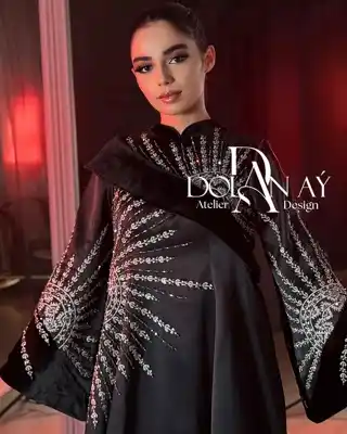 Türkmen fasonlar pombarh fasonlar Fasonlar 2025 fasonlar fason moda modalar Bezen bezen Türkmen fasonlar 2026 Türkmen fasonlar 2025 Türkmen fasonlar 2024 Türkmen fasonlar 2023 turkmenistan türkmenistan turkmen türkmen ashgabat  asgabat aşgabat balkan mary lebap dashoguz dasoguz daşoguz pombarh ponbarhat gulyupek gülýüpek stapel ştapel Gralan Çüýdeşen Abaýa Gadymy Krep Gurultaý 	Keteni Ýüpek Şifon Gipýur Lyon Welwet Atlas Kaşemir Streýç Suzana Ştapel Gülýüpek Pombarh Ýupka Gursakça Aksesuarlar Palto Penjek Okuw eşik Fata Sport eşik Uniforma Nakidka Öýme Şarf kompýuter ýaka ýaglyk Arenda köýnek 2nji el köýnek Taýyn köýnek Matalar Milli lybas milli lybaslar Toý köýnek Toý köýnekler toy koynek toy koynekler gundelik koynekler Gündelik	 
 köýnekler fata koynek Modern taze fason Eskiz koynektm turkmenkoynek türkmenkoynek fason moda moda fasonlar Iş eşik el iş	sada	ýakaly ýakasyz	keşdeli biserli	ýeňli giň nagyşly ýüregi açyk stoýka ýaka ýanly kombinasiýa 	zerli üsti aşak guşakly seçekli gysga ýeňli Panbarhat (Pombarh), Lyon, Şantu Toý köýnek el iş, ýakasyz, biserli, ýanly, ýeňli, giň, kombinasiýa, nagyşly 17-25, 26-35 Gara yaz, tomus