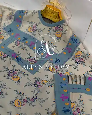 Türkmen fasonlar pombarh fasonlar Fasonlar 2025 fasonlar fason moda modalar Bezen bezen Türkmen fasonlar 2026 Türkmen fasonlar 2025 Türkmen fasonlar 2024 Türkmen fasonlar 2023 turkmenistan türkmenistan turkmen türkmen ashgabat  asgabat aşgabat balkan mary lebap dashoguz dasoguz daşoguz pombarh ponbarhat gulyupek gülýüpek stapel ştapel Gralan Çüýdeşen Abaýa Gadymy Krep Gurultaý 	Keteni Ýüpek Şifon Gipýur Lyon Welwet Atlas Kaşemir Streýç Suzana Ştapel Gülýüpek Pombarh Ýupka Gursakça Aksesuarlar Palto Penjek Okuw eşik Fata Sport eşik Uniforma Nakidka Öýme Şarf kompýuter ýaka ýaglyk Arenda köýnek 2nji el köýnek Taýyn köýnek Matalar Milli lybas milli lybaslar Toý köýnek Toý köýnekler toy koynek toy koynekler gundelik koynekler Gündelik	 
 köýnekler fata koynek Modern taze fason Eskiz koynektm turkmenkoynek türkmenkoynek fason moda moda fasonlar Iş eşik el iş	sada	ýakaly ýakasyz	keşdeli biserli	ýeňli giň nagyşly ýüregi açyk stoýka ýaka ýanly kombinasiýa 	zerli üsti aşak guşakly seçekli gysga ýeňli Ştapel Gündelik keşdeli, ýakasyz, ýeňli, giň, nagyşly 26-35 Bežewyý, Gök tomus, guyz