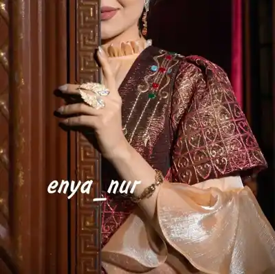 Türkmen fasonlar pombarh fasonlar Fasonlar 2025 fasonlar fason moda modalar Bezen bezen Türkmen fasonlar 2026 Türkmen fasonlar 2025 Türkmen fasonlar 2024 Türkmen fasonlar 2023 turkmenistan türkmenistan turkmen türkmen ashgabat  asgabat aşgabat balkan mary lebap dashoguz dasoguz daşoguz pombarh ponbarhat gulyupek gülýüpek stapel ştapel Gralan Çüýdeşen Abaýa Gadymy Krep Gurultaý 	Keteni Ýüpek Şifon Gipýur Lyon Welwet Atlas Kaşemir Streýç Suzana Ştapel Gülýüpek Pombarh Ýupka Gursakça Aksesuarlar Palto Penjek Okuw eşik Fata Sport eşik Uniforma Nakidka Öýme Şarf kompýuter ýaka ýaglyk Arenda köýnek 2nji el köýnek Taýyn köýnek Matalar Milli lybas milli lybaslar Toý köýnek Toý köýnekler toy koynek toy koynekler gundelik koynekler Gündelik	 
 köýnekler fata koynek Modern taze fason Eskiz koynektm turkmenkoynek türkmenkoynek fason moda moda fasonlar Iş eşik el iş	sada	ýakaly ýakasyz	keşdeli biserli	ýeňli giň nagyşly ýüregi açyk stoýka ýaka ýanly kombinasiýa 	zerli üsti aşak guşakly seçekli gysga ýeňli Şifon, Lyon Milli lybas el iş