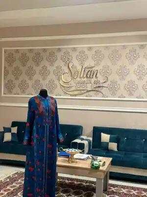 Türkmen fasonlar pombarh fasonlar Fasonlar 2025 fasonlar fason moda modalar Bezen bezen Türkmen fasonlar 2026 Türkmen fasonlar 2025 Türkmen fasonlar 2024 Türkmen fasonlar 2023 turkmenistan türkmenistan turkmen türkmen ashgabat  asgabat aşgabat balkan mary lebap dashoguz dasoguz daşoguz pombarh ponbarhat gulyupek gülýüpek stapel ştapel Gralan Çüýdeşen Abaýa Gadymy Krep Gurultaý 	Keteni Ýüpek Şifon Gipýur Lyon Welwet Atlas Kaşemir Streýç Suzana Ştapel Gülýüpek Pombarh Ýupka Gursakça Aksesuarlar Palto Penjek Okuw eşik Fata Sport eşik Uniforma Nakidka Öýme Şarf kompýuter ýaka ýaglyk Arenda köýnek 2nji el köýnek Taýyn köýnek Matalar Milli lybas milli lybaslar Toý köýnek Toý köýnekler toy koynek toy koynekler gundelik koynekler Gündelik	 
 köýnekler fata koynek Modern taze fason Eskiz koynektm turkmenkoynek türkmenkoynek fason moda moda fasonlar Iş eşik el iş	sada	ýakaly ýakasyz	keşdeli biserli	ýeňli giň nagyşly ýüregi açyk stoýka ýaka ýanly kombinasiýa 	zerli üsti aşak guşakly seçekli gysga ýeňli Toý köýnek, Gündelik ýakaly, zerli  Goýy-gök