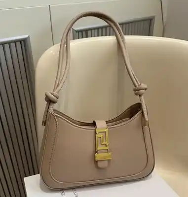 Türkmen fasonlar pombarh fasonlar Fasonlar 2025 fasonlar fason moda modalar Bezen bezen Türkmen fasonlar 2026 Türkmen fasonlar 2025 Türkmen fasonlar 2024 Türkmen fasonlar 2023 turkmenistan türkmenistan turkmen türkmen ashgabat  asgabat aşgabat balkan mary lebap dashoguz dasoguz daşoguz pombarh ponbarhat gulyupek gülýüpek stapel ştapel Gralan Çüýdeşen Abaýa Gadymy Krep Gurultaý 	Keteni Ýüpek Şifon Gipýur Lyon Welwet Atlas Kaşemir Streýç Suzana Ştapel Gülýüpek Pombarh Ýupka Gursakça Aksesuarlar Palto Penjek Okuw eşik Fata Sport eşik Uniforma Nakidka Öýme Şarf kompýuter ýaka ýaglyk Arenda köýnek 2nji el köýnek Taýyn köýnek Matalar Milli lybas milli lybaslar Toý köýnek Toý köýnekler toy koynek toy koynekler gundelik koynekler Gündelik	 
 köýnekler fata koynek Modern taze fason Eskiz koynektm turkmenkoynek türkmenkoynek fason moda moda fasonlar Iş eşik el iş	sada	ýakaly ýakasyz	keşdeli biserli	ýeňli giň nagyşly ýüregi açyk stoýka ýaka ýanly kombinasiýa 	zerli üsti aşak guşakly seçekli gysga ýeňli Gara, Ak, Pudra, Goňur  Sumka