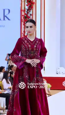 Türkmen fasonlar pombarh fasonlar Fasonlar 2025 fasonlar fason moda modalar Bezen bezen Türkmen fasonlar 2026 Türkmen fasonlar 2025 Türkmen fasonlar 2024 Türkmen fasonlar 2023 turkmenistan türkmenistan turkmen türkmen ashgabat  asgabat aşgabat balkan mary lebap dashoguz dasoguz daşoguz pombarh ponbarhat gulyupek gülýüpek stapel ştapel Gralan Çüýdeşen Abaýa Gadymy Krep Gurultaý 	Keteni Ýüpek Şifon Gipýur Lyon Welwet Atlas Kaşemir Streýç Suzana Ştapel Gülýüpek Pombarh Ýupka Gursakça Aksesuarlar Palto Penjek Okuw eşik Fata Sport eşik Uniforma Nakidka Öýme Şarf kompýuter ýaka ýaglyk Arenda köýnek 2nji el köýnek Taýyn köýnek Matalar Milli lybas milli lybaslar Toý köýnek Toý köýnekler toy koynek toy koynekler gundelik koynekler Gündelik	 
 köýnekler fata koynek Modern taze fason Eskiz koynektm turkmenkoynek türkmenkoynek fason moda moda fasonlar Iş eşik el iş	sada	ýakaly ýakasyz	keşdeli biserli	ýeňli giň nagyşly ýüregi açyk stoýka ýaka ýanly kombinasiýa 	zerli üsti aşak guşakly seçekli gysga ýeňli Panbarhat (Pombarh) Modern TürkmenTextile Expo 2025 26-35 Goýy-gyzyl yaz, gysh