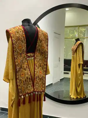 Türkmen fasonlar pombarh fasonlar Fasonlar 2025 fasonlar fason moda modalar Bezen bezen Türkmen fasonlar 2026 Türkmen fasonlar 2025 Türkmen fasonlar 2024 Türkmen fasonlar 2023 turkmenistan türkmenistan turkmen türkmen ashgabat  asgabat aşgabat balkan mary lebap dashoguz dasoguz daşoguz pombarh ponbarhat gulyupek gülýüpek stapel ştapel Gralan Çüýdeşen Abaýa Gadymy Krep Gurultaý 	Keteni Ýüpek Şifon Gipýur Lyon Welwet Atlas Kaşemir Streýç Suzana Ştapel Gülýüpek Pombarh Ýupka Gursakça Aksesuarlar Palto Penjek Okuw eşik Fata Sport eşik Uniforma Nakidka Öýme Şarf kompýuter ýaka ýaglyk Arenda köýnek 2nji el köýnek Taýyn köýnek Matalar Milli lybas milli lybaslar Toý köýnek Toý köýnekler toy koynek toy koynekler gundelik koynekler Gündelik	 
 köýnekler fata koynek Modern taze fason Eskiz koynektm turkmenkoynek türkmenkoynek fason moda moda fasonlar Iş eşik el iş	sada	ýakaly ýakasyz	keşdeli biserli	ýeňli giň nagyşly ýüregi açyk stoýka ýaka ýanly kombinasiýa 	zerli üsti aşak guşakly seçekli gysga ýeňli Toý köýnek, Milli lybas, Modern el iş, keşdeli, ýakasyz, ýüregi açyk, nagyşly, seçekli 12-16, 17-25, 26-35 Altyn yaz, tomus, guyz