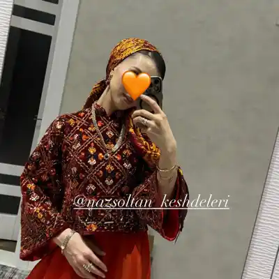 Türkmen fasonlar pombarh fasonlar Fasonlar 2025 fasonlar fason moda modalar Bezen bezen Türkmen fasonlar 2026 Türkmen fasonlar 2025 Türkmen fasonlar 2024 Türkmen fasonlar 2023 turkmenistan türkmenistan turkmen türkmen ashgabat  asgabat aşgabat balkan mary lebap dashoguz dasoguz daşoguz pombarh ponbarhat gulyupek gülýüpek stapel ştapel Gralan Çüýdeşen Abaýa Gadymy Krep Gurultaý 	Keteni Ýüpek Şifon Gipýur Lyon Welwet Atlas Kaşemir Streýç Suzana Ştapel Gülýüpek Pombarh Ýupka Gursakça Aksesuarlar Palto Penjek Okuw eşik Fata Sport eşik Uniforma Nakidka Öýme Şarf kompýuter ýaka ýaglyk Arenda köýnek 2nji el köýnek Taýyn köýnek Matalar Milli lybas milli lybaslar Toý köýnek Toý köýnekler toy koynek toy koynekler gundelik koynekler Gündelik	 
 köýnekler fata koynek Modern taze fason Eskiz koynektm turkmenkoynek türkmenkoynek fason moda moda fasonlar Iş eşik el iş	sada	ýakaly ýakasyz	keşdeli biserli	ýeňli giň nagyşly ýüregi açyk stoýka ýaka ýanly kombinasiýa 	zerli üsti aşak guşakly seçekli gysga ýeňli Toý köýnek, Milli lybas el iş  Gyzyl